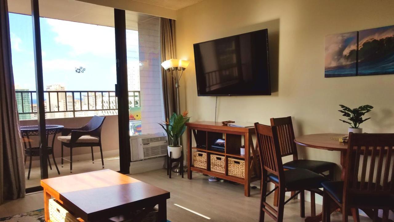 Waikiki Kuhio 1-Bedrm Apt, Ocean View, Free Parking & Wifi Honolulu Zewnętrze zdjęcie